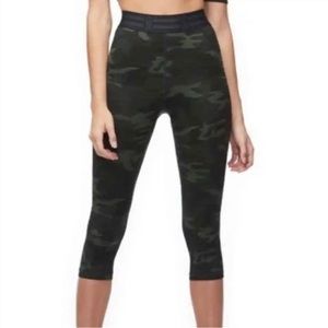 Good American cropped camo leggings